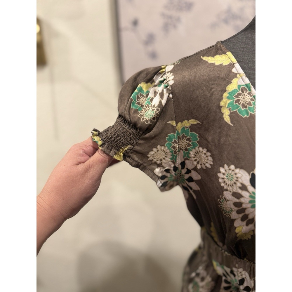 VPL 100% Silk Brown Floral Knee Length Dress Gold Buckle Belt V-Neck Fit & Flare - Picture 3 of 6